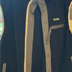 Columbia Black and Gray Fleece Vest